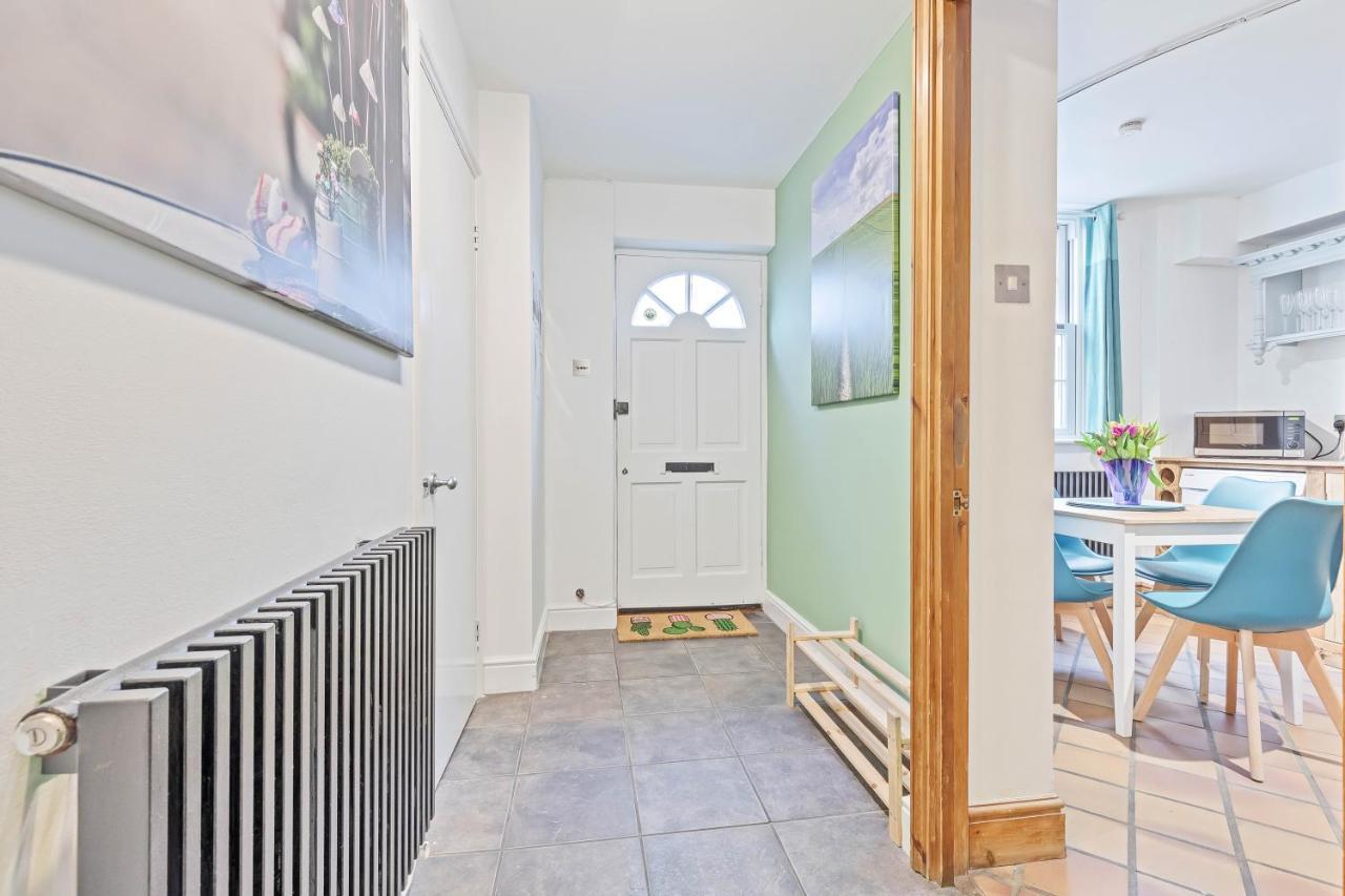 Pebble Mews House - By My Getaways - Parking For One Small Car Brighton Bagian luar foto