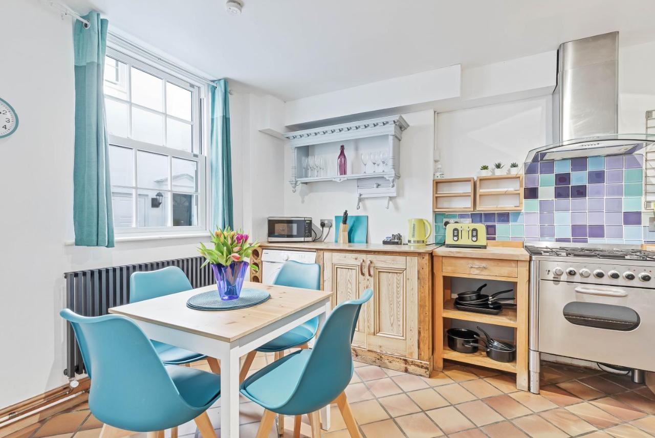 Pebble Mews House - By My Getaways - Parking For One Small Car Brighton Bagian luar foto